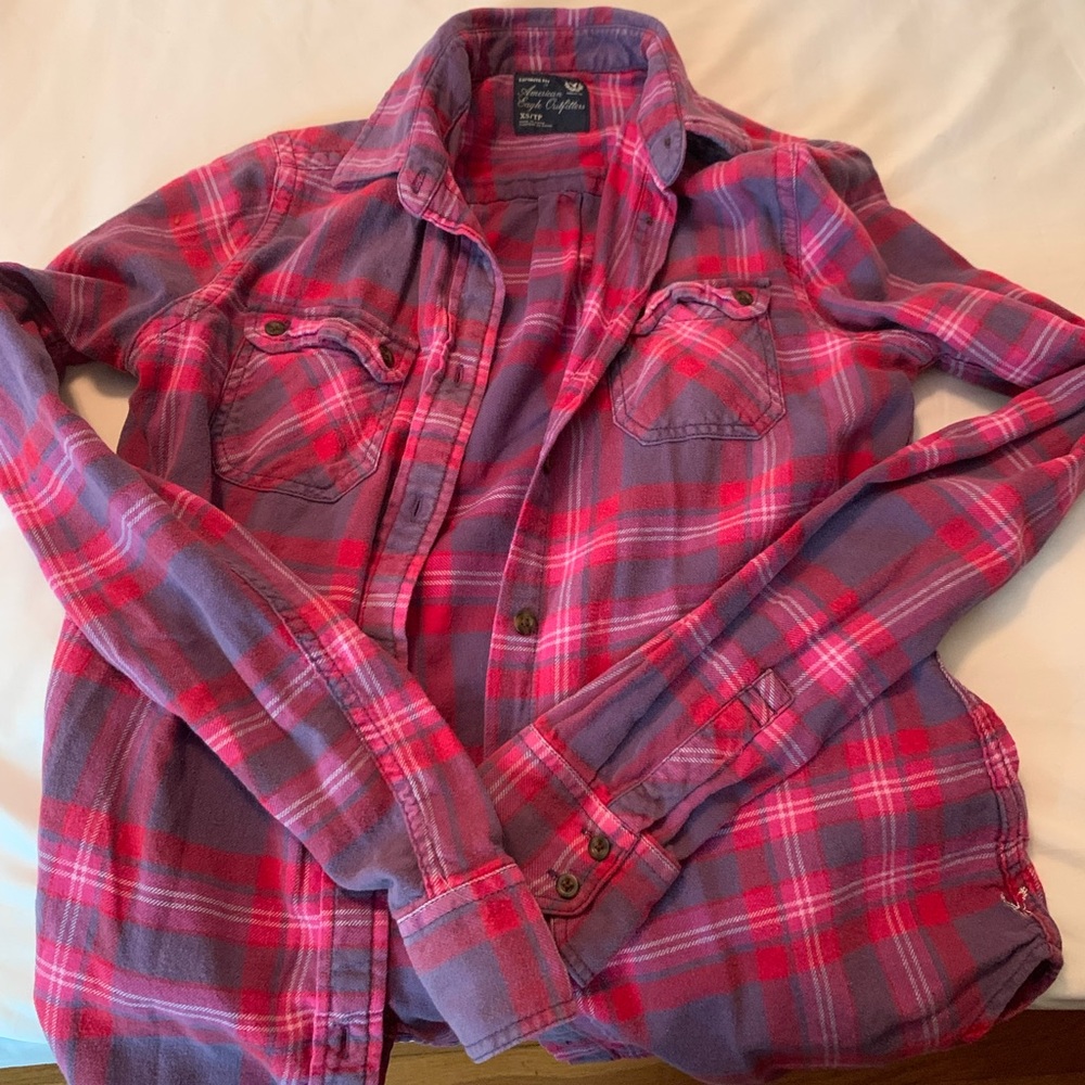 American Eagle Button up shirt